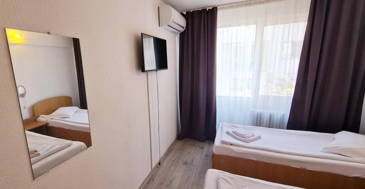 Hotel Victoria Iasi Exterior photo